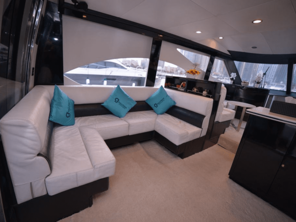 yacht rental dubai