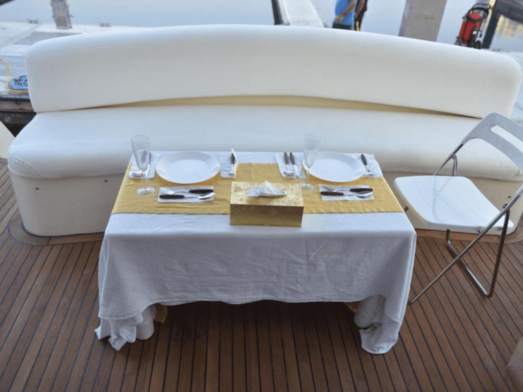 yacht rental dubai